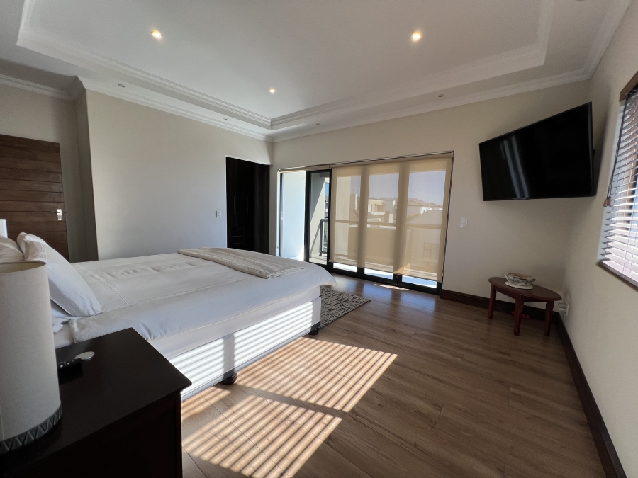 6 Bedroom Property for Sale in Sagewood Western Cape